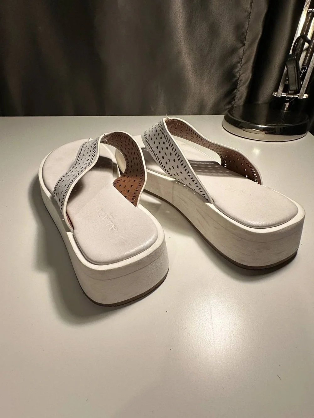 Alaïa White Perforated Toe-Post Platform Sandals - Picture 2 of 5